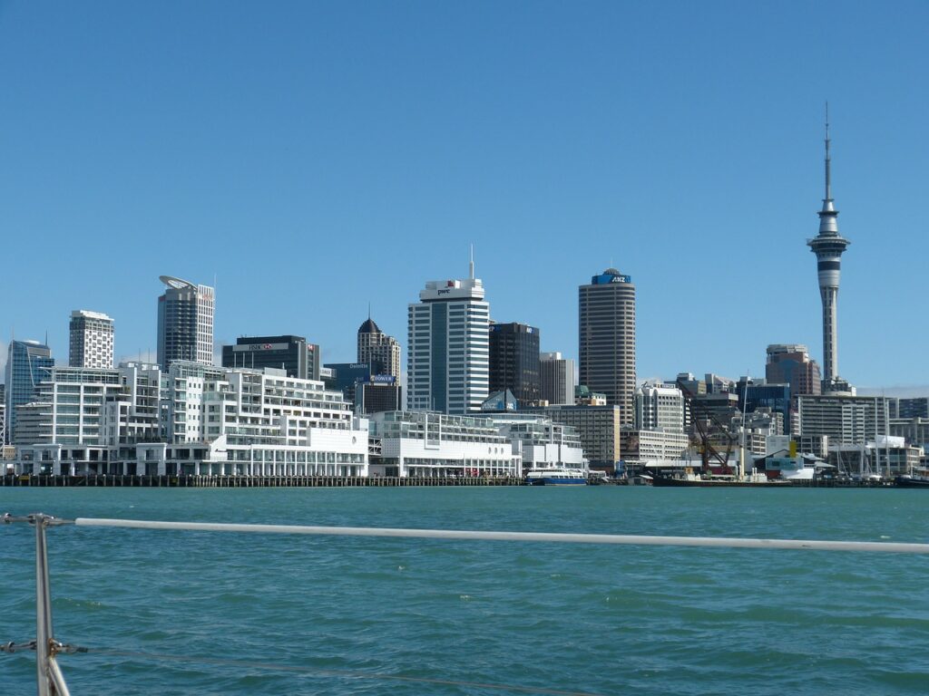 "Una de las ciudades más concurridas por los participantes del Working Holiday New Zealand es Auckland"